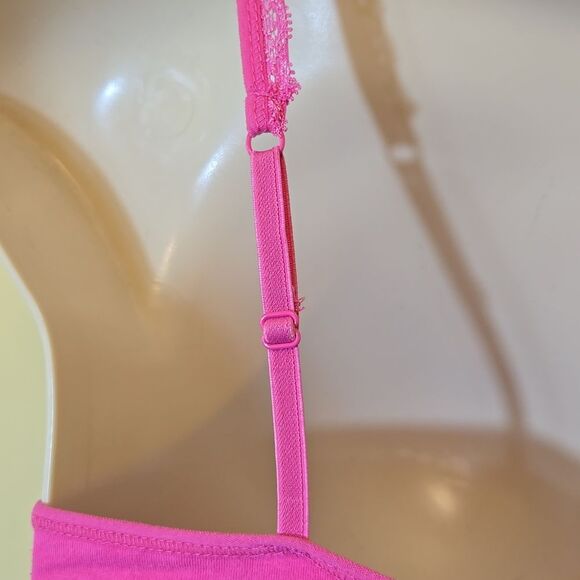 Express Y2K Lace Trim Tank Top Size Medium Pink Shelf Bra Barbie Coquette Girlie - Picture 4 of 16